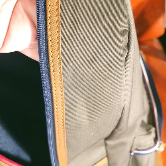 Tommy Hilfiger Olive Green Canvas Backpack - Picture 9 of 9